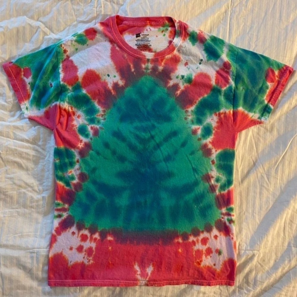 Christmas Tree Tie Dye Shirt